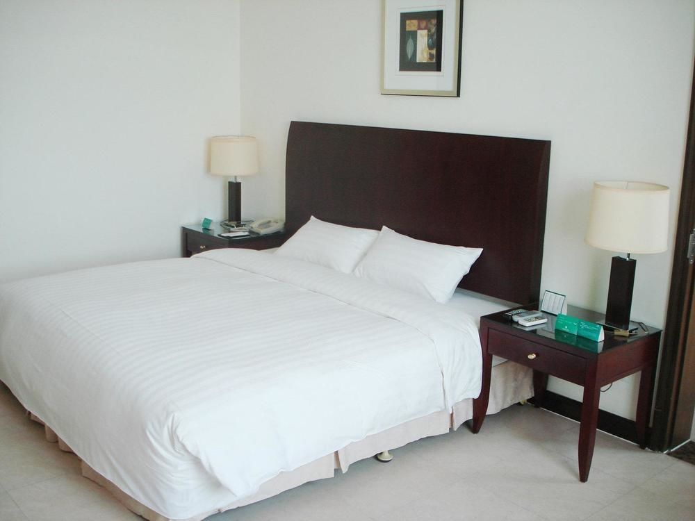 פושאן Clifford Golden Lake Hotel מראה חיצוני תמונה