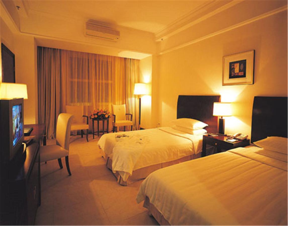 פושאן Clifford Golden Lake Hotel חדר תמונה