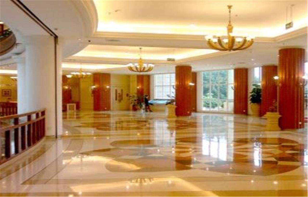 פושאן Clifford Golden Lake Hotel מראה חיצוני תמונה