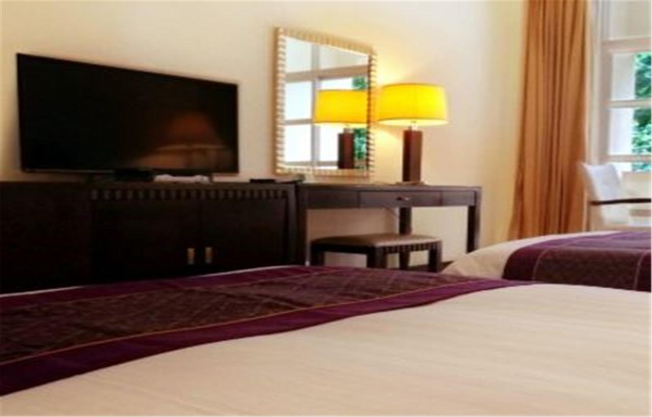 פושאן Clifford Golden Lake Hotel מראה חיצוני תמונה